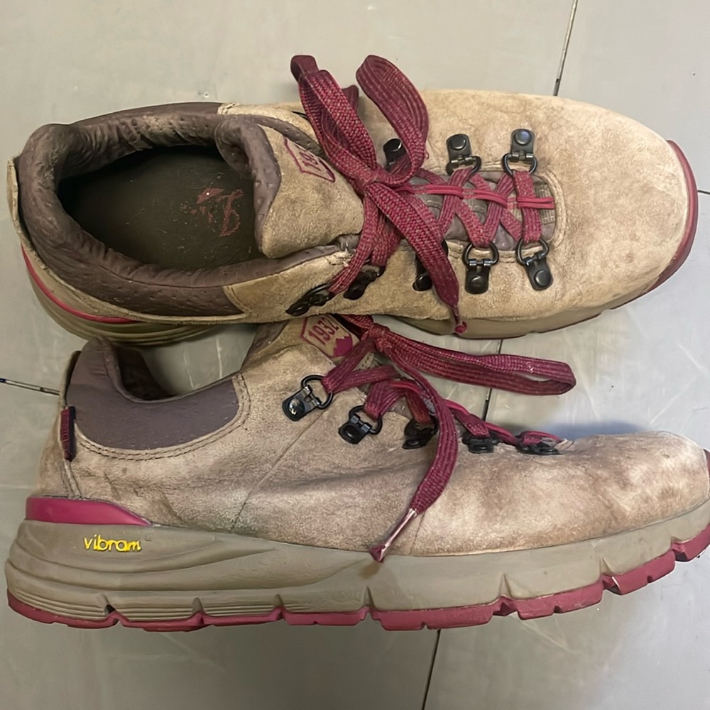 Danner hiking boots, women’s size 8